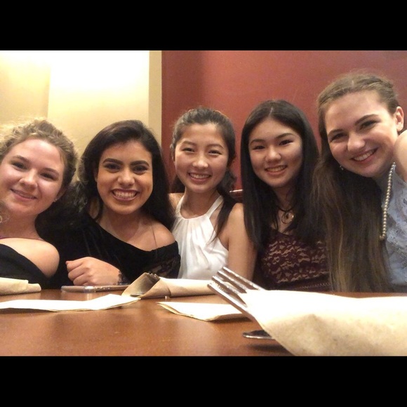 Meet your Posher, Laura - Picture 4 of 8